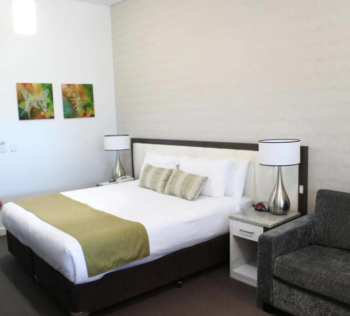 ****  Walkers Arms Hotel Adelaide Australia